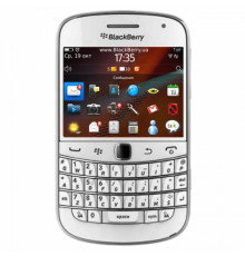 Смартфон BlackBerry 9900 Белый